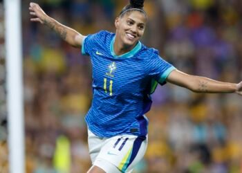 Brasil aposta em juventude e derrota Austrália por 3 a 1 em amistoso