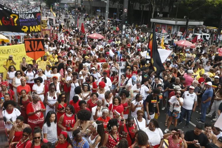 São Paulo (SP), 20/11/2024 - 21ª Marcha daConsciência Negra na avenida Paulista em São Paulo. Foto: Paulo Pinto/Agência Brasil