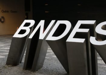 Crédito do BNDES para indústria supera agronegócio