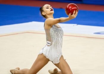 Destaque da ginástica rítmica, Keila Santos disputa torneio sul-americano no Chile com apoio da Sudesb