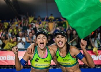Bárbara e Carol conquistam etapa Elite 16 do Circuito Mundial