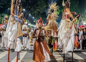 Bloco afro Ilú Obá De Min completa 20 anos