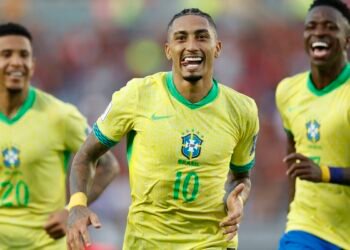 Brasil encara Uruguai na Bahia em último jogo do ano das Eliminatórias