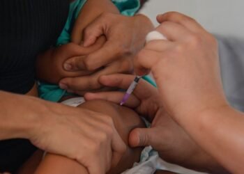 Número de casos notificados de coqueluche cresce em 2024