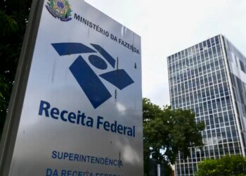 Arrecadação federal em outubro fecha com maior resultado em 30 anos