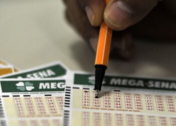 Mega-Sena acumula e irá sortear prêmio de R$ 18 milhões