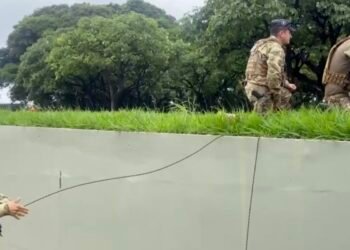 Mala localizada próximo à Câmara não tinha explosivos