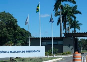 Abin municiou Bolsonaro com dados para produzir desinformação, diz PF