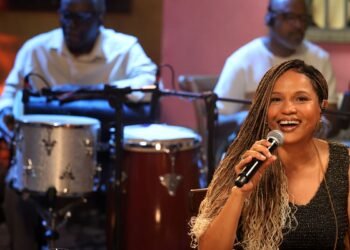 Sob comando de Teresa Cristina, Samba na Gamboa aposta na diversidade