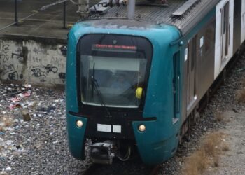 Mais de 1 km de cabos de linha de trem são furtados no Rio de Janeiro