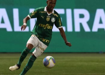 Estevão e Vic Albuquerque levam Bola de Ouro do Campeonato Brasileiro