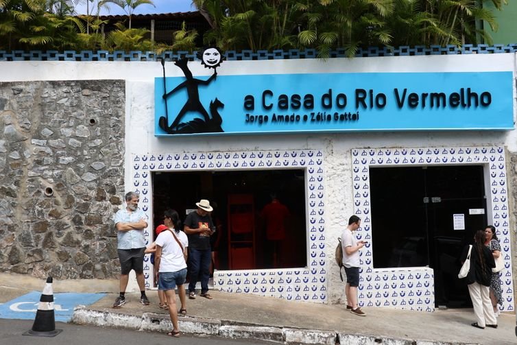 Salvador (BA), 09/08/2024 - Fachada da Casa do Rio Vermelho onde viveram os escritores Jorge Amado e Zélia Gattai. Foto: Rovena Rosa/Agência Brasil