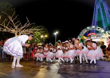 Ballet Municipal apresenta espetáculo de Natal na Praça Dr. Gualberto  – Prefeitura Municipal de Candeias.