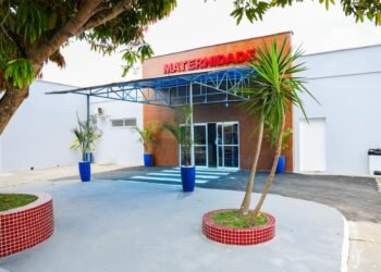 Às vésperas do Réveillon, Prefeitura entrega 10 leitos de UTI e inaugura obras nas áreas da saúde, social e infraestrutura – Prefeitura Municipal de Candeias.