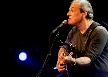 Compositor de Aquarela, Toquinho compartilha memórias em documentário