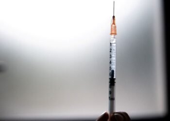 Rússia anuncia vacina contra o câncer para 2025