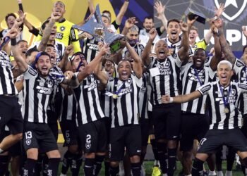 Botafogo derrota o São Paulo e conquista Brasileirão de 2024