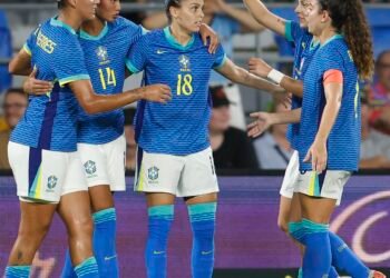 Seleção feminina bate Austrália de novo em último compromisso do ano