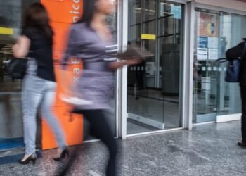 Bancos têm horários reduzidos de atendimento no final de ano