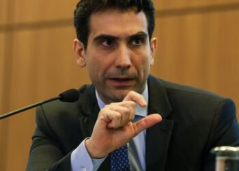 Galípolo diz não ver ataque especulativo em alta do dólar