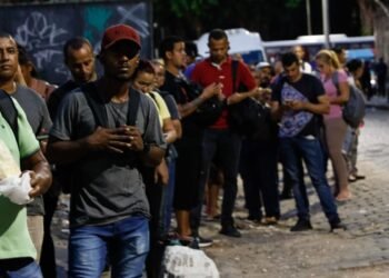 Queda no desemprego em 2024 é consistente, diz coordenadora do IBGE