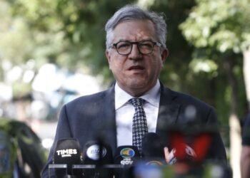 Padilha: expectativa do governo é votar marco fiscal até fim do ano