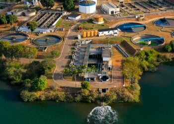 Três em cada dez domicílios não contam com rede de esgoto