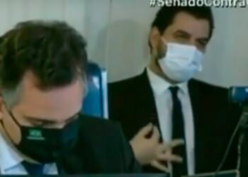 Ex-assessor de Bolsonaro é condenado por gesto racista no Senado