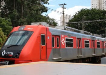 Trens da Linha 11-Coral tem restrições após descarrilhamento, diz CPTM