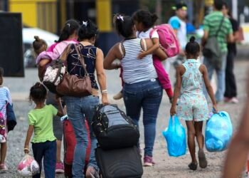 Caminhos da Reportagem mostra situação de imigrantes no país