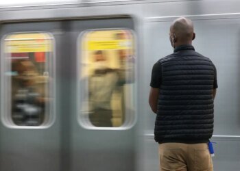 Descarrilamento interdita linhas Coral e Safira em São Paulo