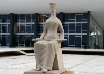 STF nega recurso de Bolsonaro para tirar Moraes do inquérito do golpe