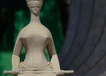 STF retoma julgamento sobre responsabilidade de redes por conteúdos