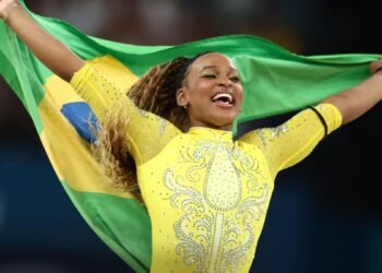 Ginasta Rebeca Andrade é uma das 100 mulheres mais influentes de 2024
