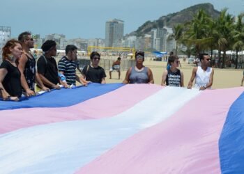 Entidades reivindicam políticas públicas contra a transfobia