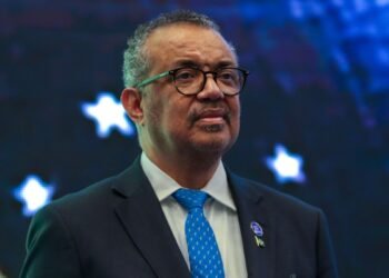 OMS vê com preocupação suspensão de recursos dos EUA para HIV