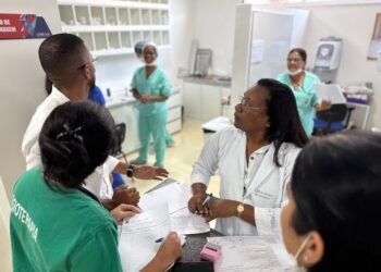 Prefeito visita instalações de hospital e projeta iniciar 3ª etapa da reforma – Prefeitura Municipal de Candeias.