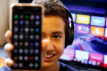 Brasília (DF), 27/01/2025 - Crianças com perfil aberto em redes sociais. Ian Fernandes de Alencar. Foto: Bruno Peres/Agência Brasil