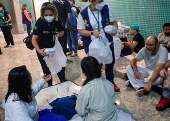 Governo vai montar posto de acolhimento para deportados dos EUA