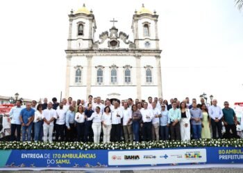 Candeias recebe nova ambulância para reforçar o atendimento do SAMU  – Prefeitura Municipal de Candeias.