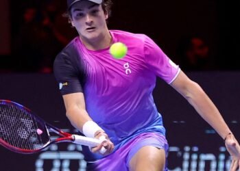 João Fonseca abre confronto contra França na Copa Davis neste sábado