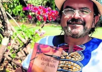 Morre em Brasília o poeta e compositor Vicente Sá