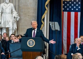 Trump reafirma promessas de campanha durante discurso de posse