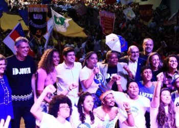 Bienal da UNE leva ao Recife debate sobre política, cultura e educação