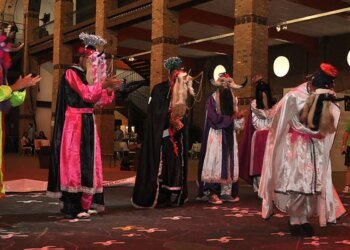 Hoje é Dia: Dia de Reis, Charlie Hebdo e Elvis Presley são destaques