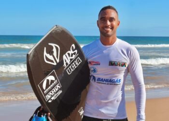 Gabriel Braga, atleta do bodyboarding e apoiado pelo FazAtleta, prepara-se para circuito mundial