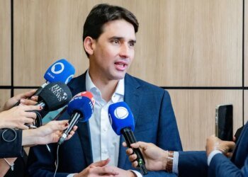 Ministro diz que fusão entre Azul e Gol pode reduzir preço de passagem