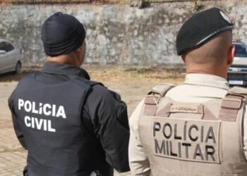 Dois ônibus são assaltados por dia na Bahia