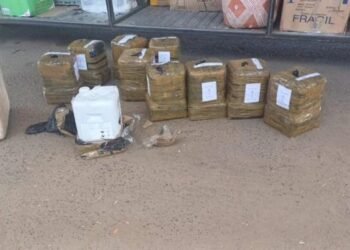 PRF apreende 250 kg de substância química de alta periculosidade na Bahia