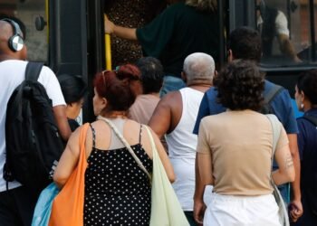 Passagem de ônibus no Rio subirá de R$ 4,30 para R$ 4,70
